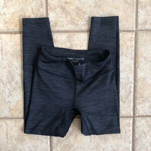 Outdoor Voices Cropped Legging XS